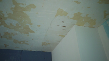 AVANT /préparation plafond de chambre 